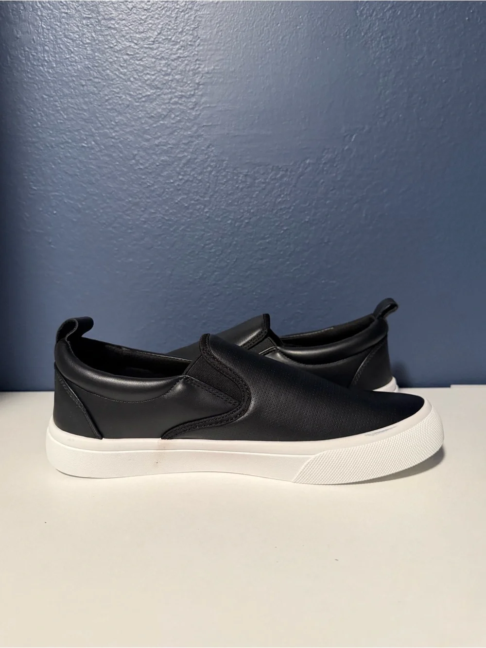 Maurices SuperCush Kate Black Perforated Faux Leather Slip On Sneakers Size 9